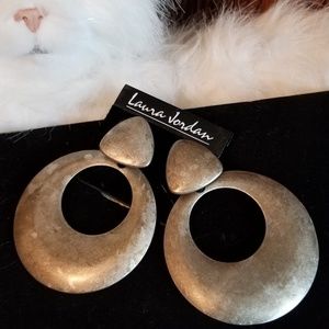 NWT Laura Jordan large hoop metal pierced earring